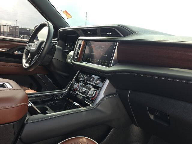 2023 GMC Yukon Denali Ultimate