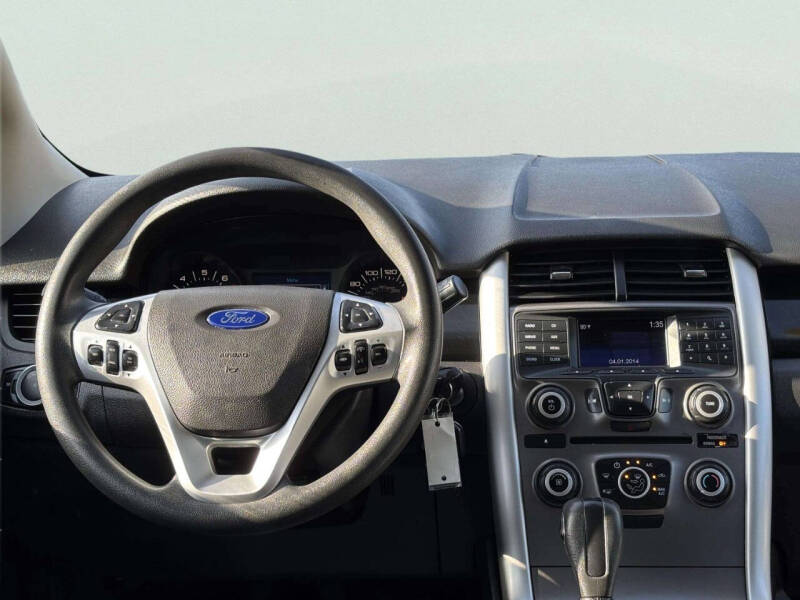 2014 Ford Edge SE