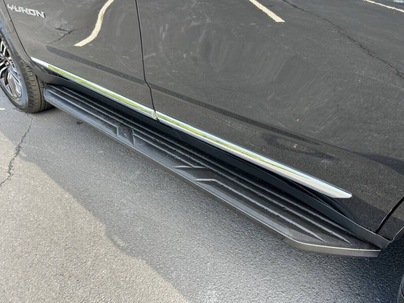 2025 GMC Yukon Elevation