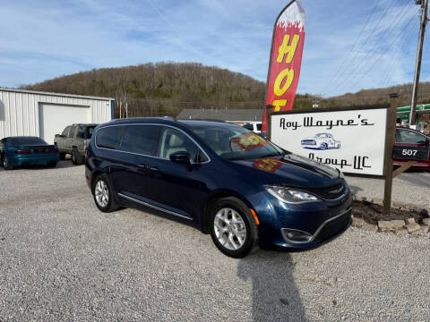 2017 Chrysler Pacifica Touring-L Plus