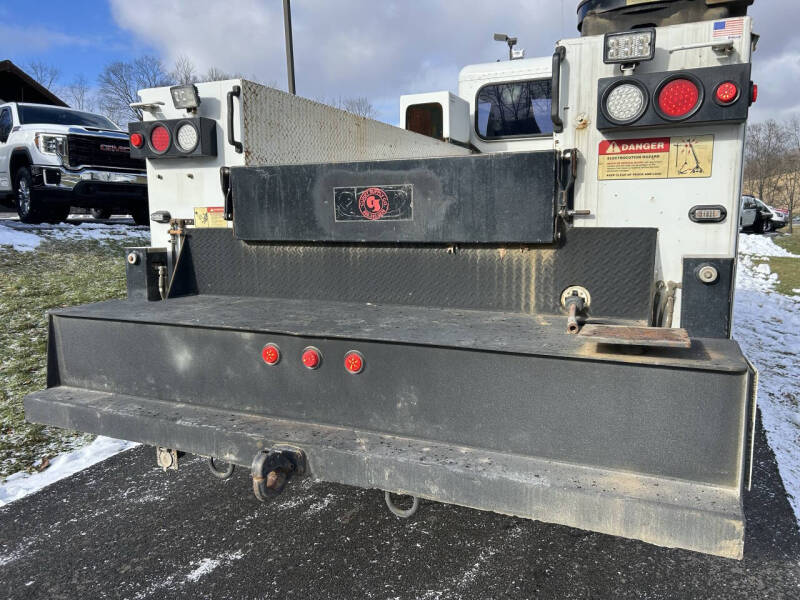 2006 Peterbilt 335 Mechanic's Truck