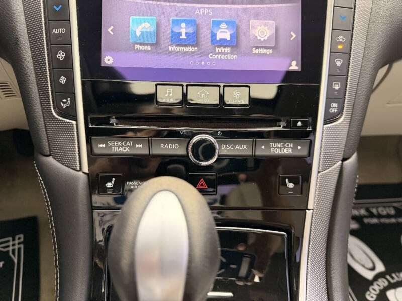 2015 Infiniti Q50