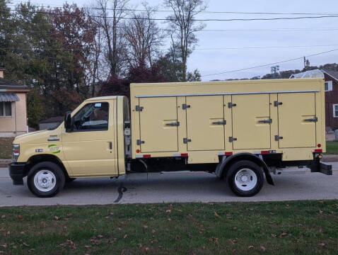 2021 Ford E-Series E-450 SD