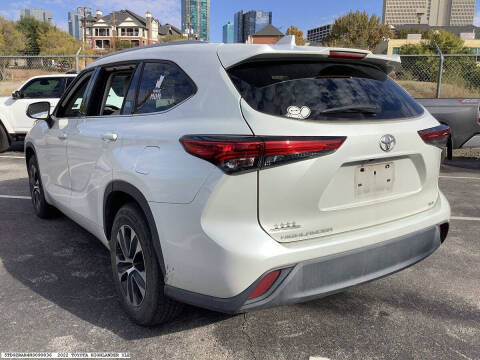 2022 Toyota Highlander XLE
