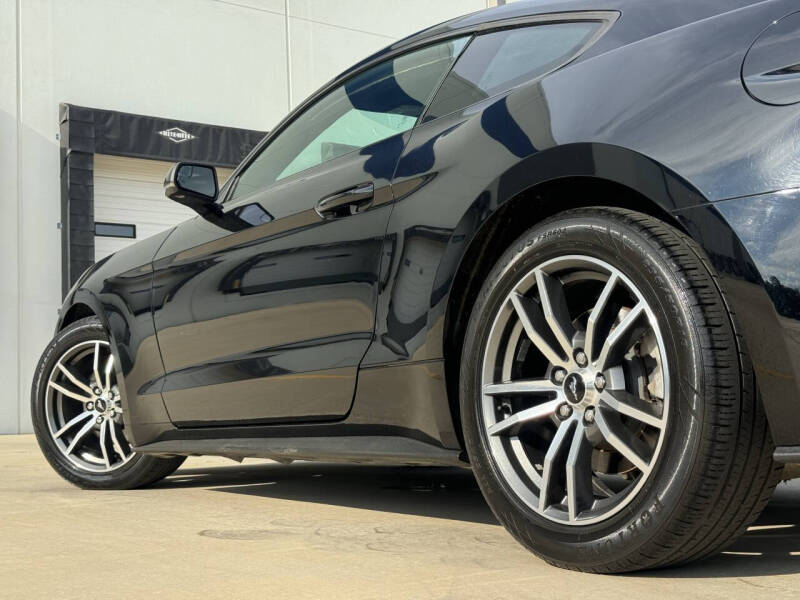 2016 Ford Mustang EcoBoost Premium