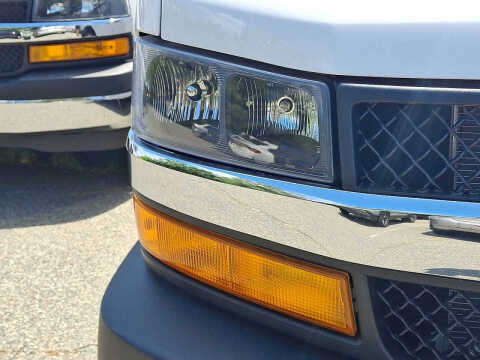 2025 Chevrolet Express 2500