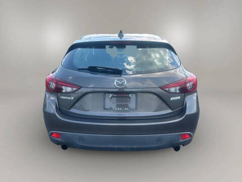 2015 Mazda MAZDA3 i Touring