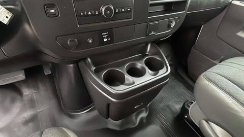 2024 GMC Savana 2500