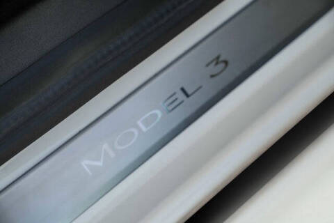 2020 Tesla Model 3 Standard Range Plus