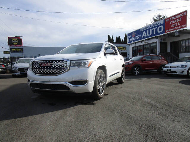 2017 GMC Acadia Denali's photo