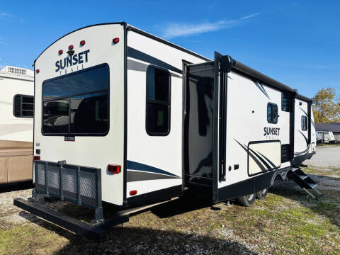 2018 Crossroads RV Sunset Trail 33SI