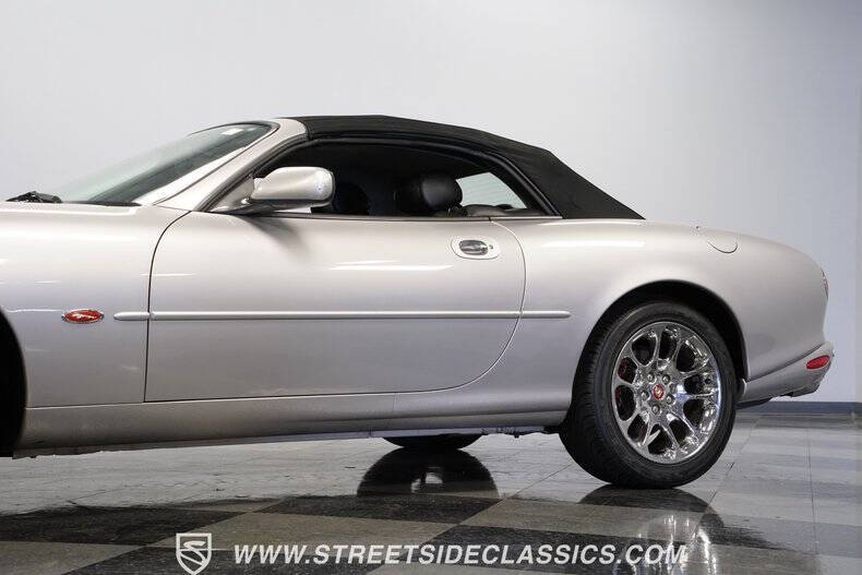 2001 Jaguar XKR