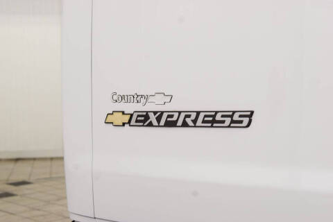 2025 Chevrolet Express 2500