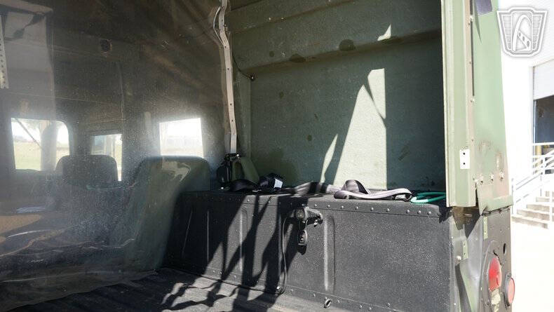 1991 AM General Hummer