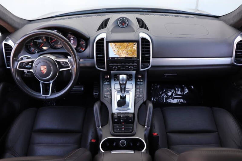 2015 Porsche Cayenne Turbo