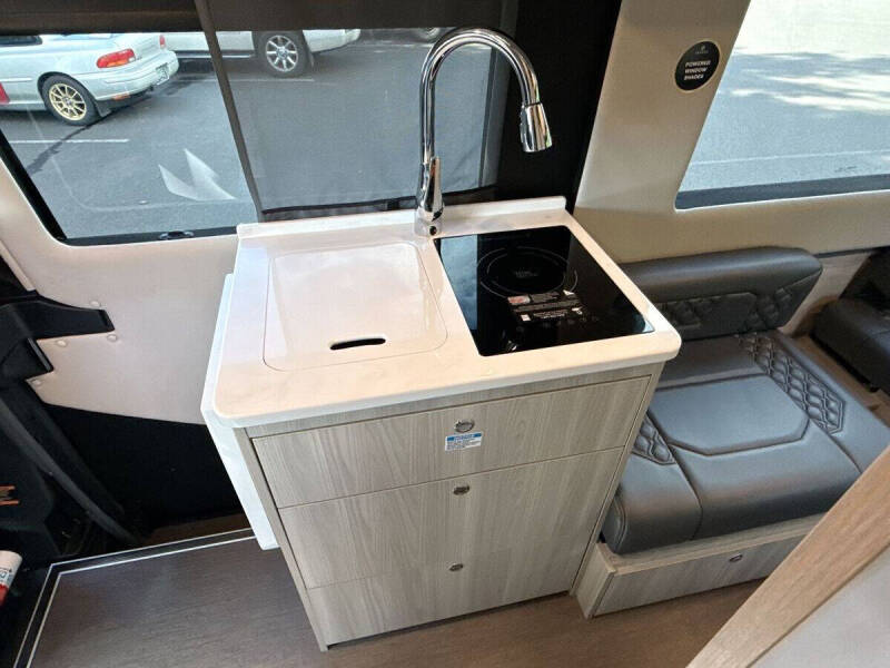 2025 Mercedes-Benz Sprinter