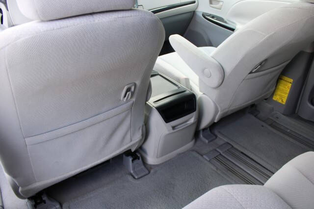 2011 Toyota Sienna