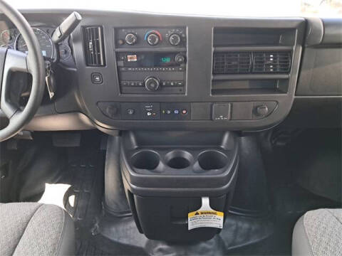 2025 Chevrolet Express 2500