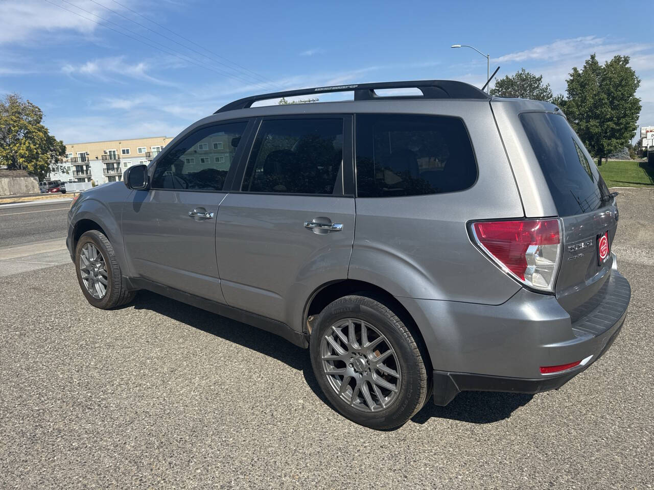 Dk. Gray 2011 Subaru Forester 2.5X Premium AWD 2.5X Premium 4dr Wagon 4A 5