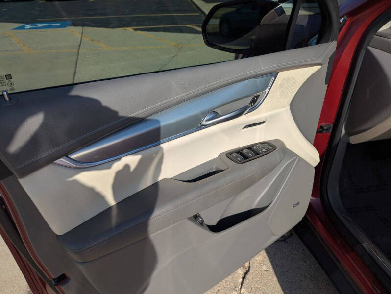 2018 Cadillac XT5 Luxury