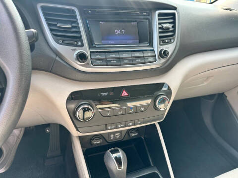 2017 Hyundai Tucson SE Plus