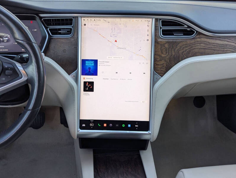 2017 Tesla Model S 75D