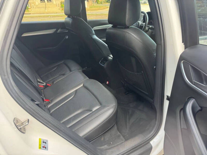 2017 Audi Q3 2.0T quattro Premium Plus