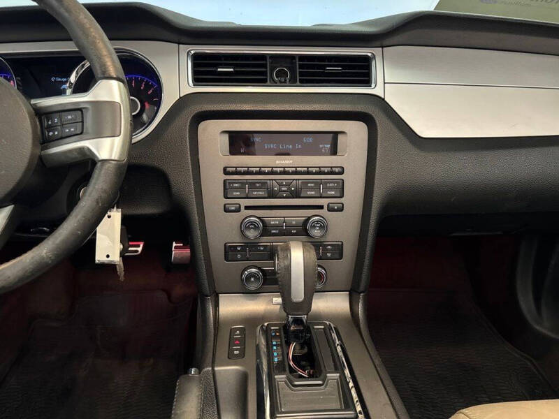 2014 Ford Mustang V6