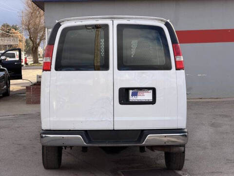 2017 GMC Savana 2500