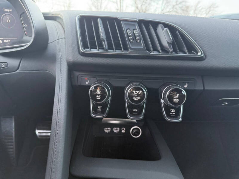 2022 Audi R8 5.2 V10 performance