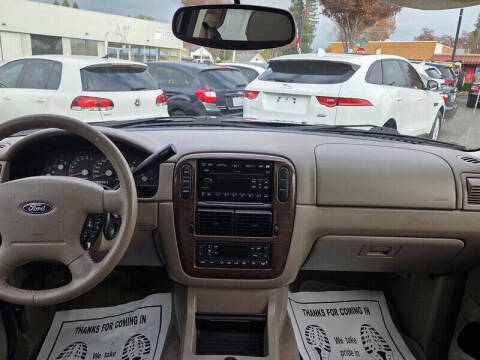 2005 Ford Explorer Eddie Bauer