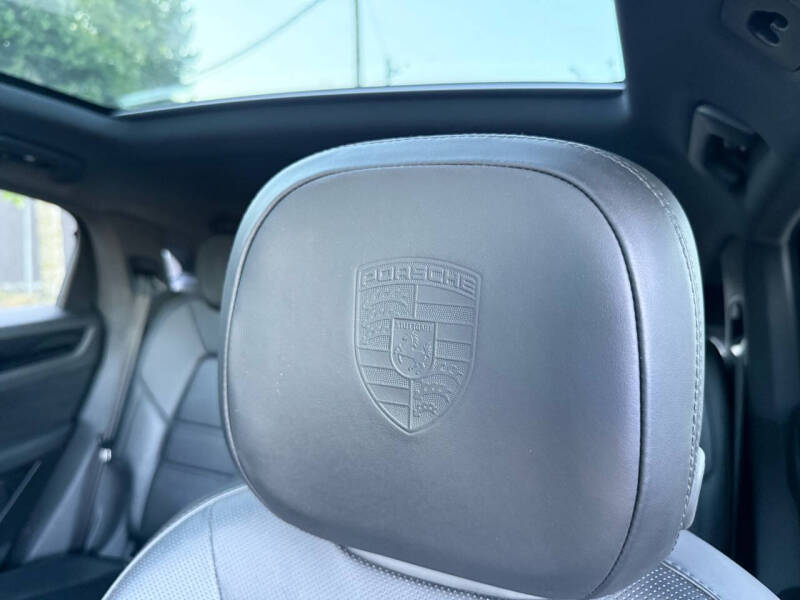 2020 Porsche Cayenne Coupe