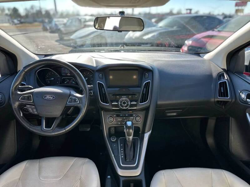 2017 Ford Focus Titanium