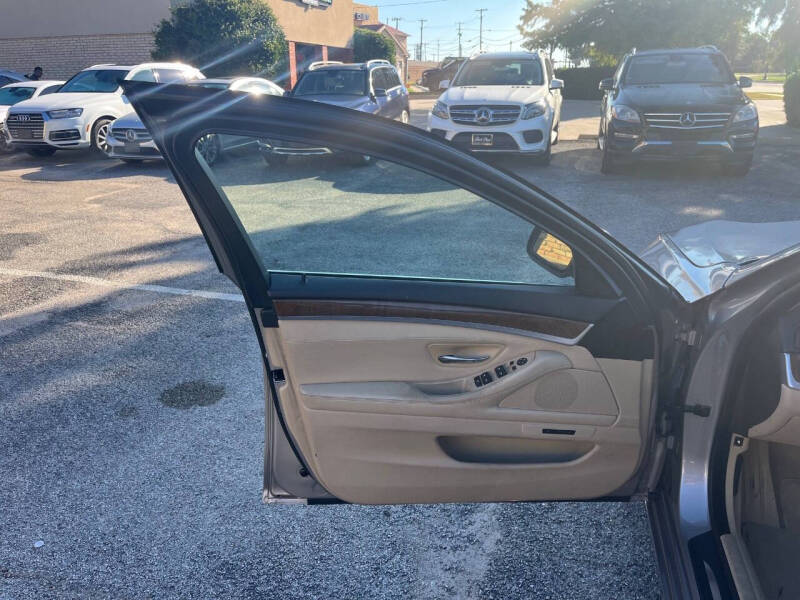 2013 BMW 5 Series 528i xDrive