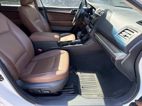 2017 Subaru Outback 2.5i Touring