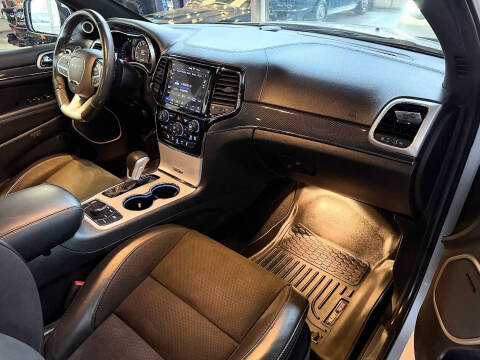 2020 Jeep Grand Cherokee SRT