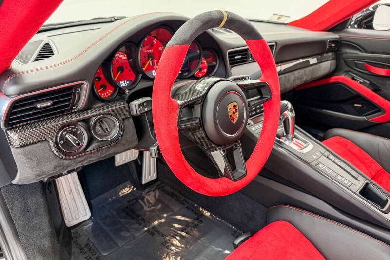 2018 Porsche 911 GT2 RS