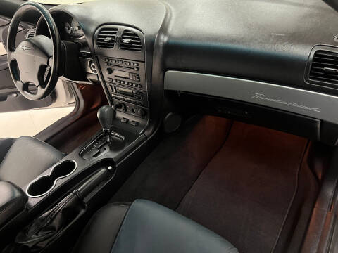 2005 Ford Thunderbird Deluxe