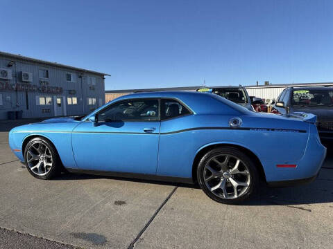 2015 Dodge Challenger SXT Plus