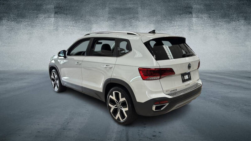 2023 Volkswagen Taos SEL 4Motion