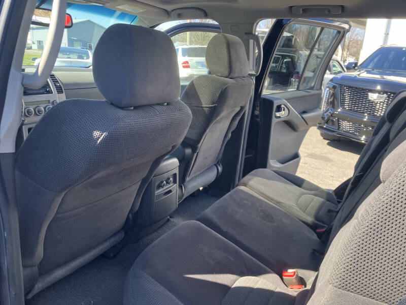 2006 Nissan Pathfinder LE