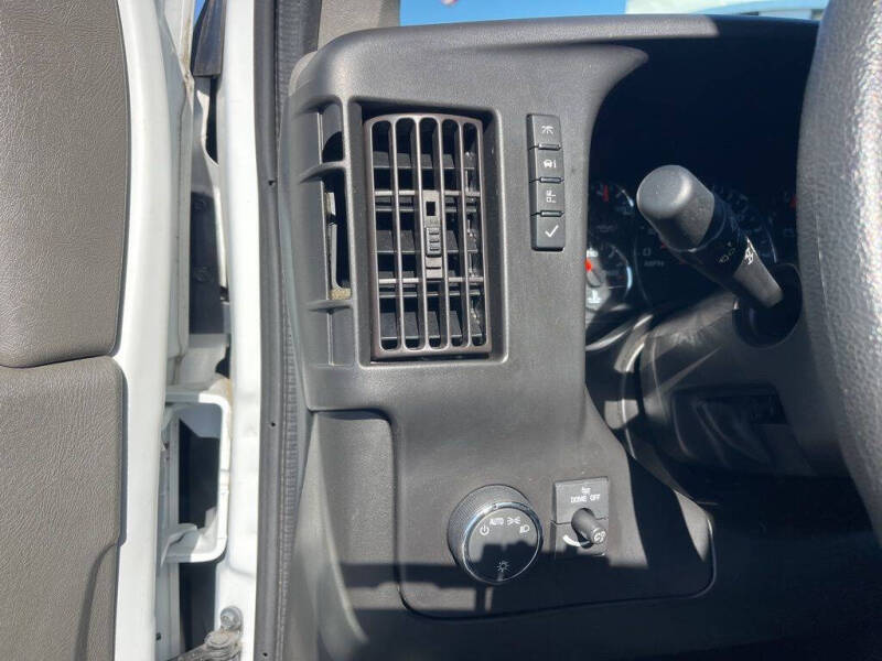 2023 GMC Savana 2500