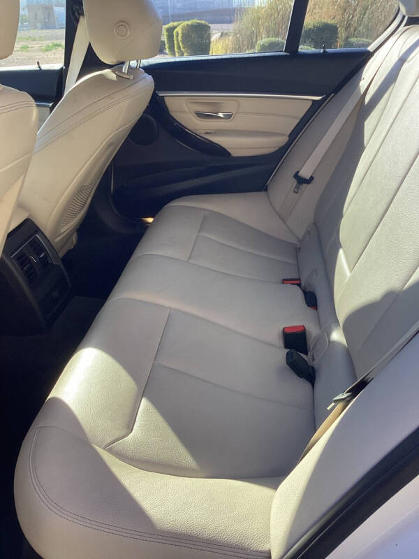 2017 BMW 3 Series 330i