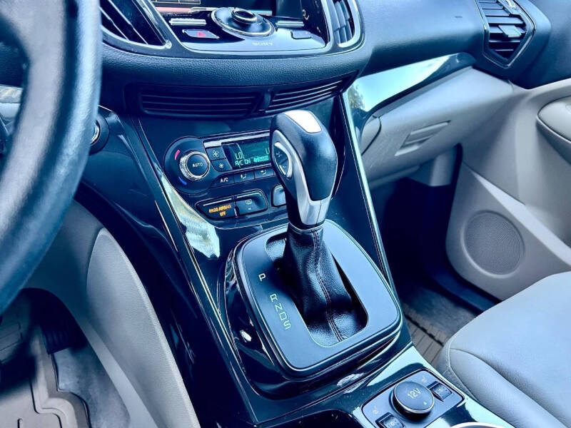 2015 Ford Escape Titanium