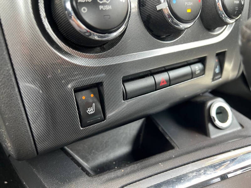 2013 Dodge Challenger SXT