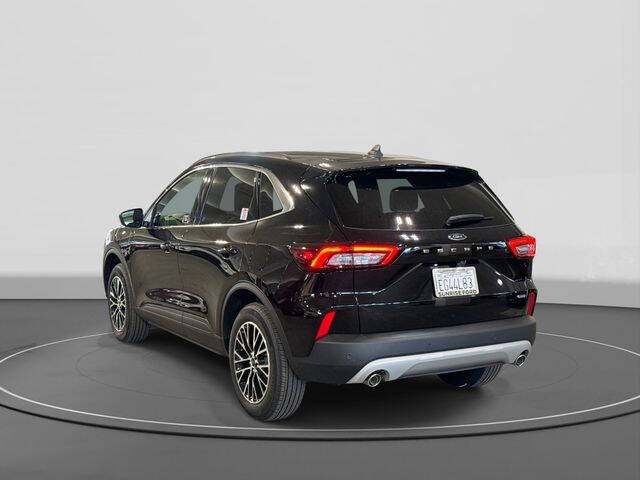 2025 Ford Escape Plug-In Hybrid PHEV