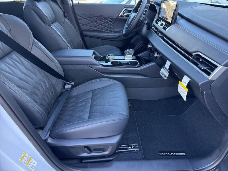 2026 Mitsubishi Outlander Black Edition