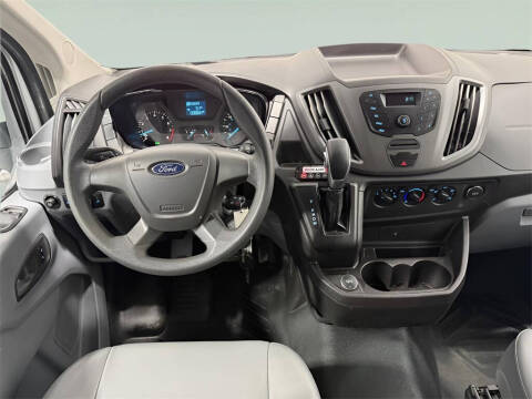 2017 Ford Transit
