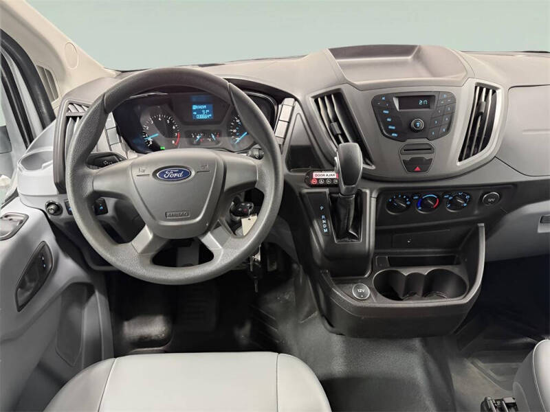 2017 Ford Transit