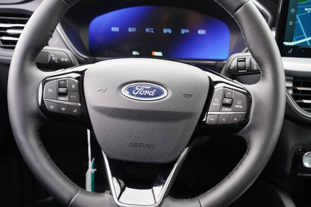2026 Ford Escape Hybrid Platinum